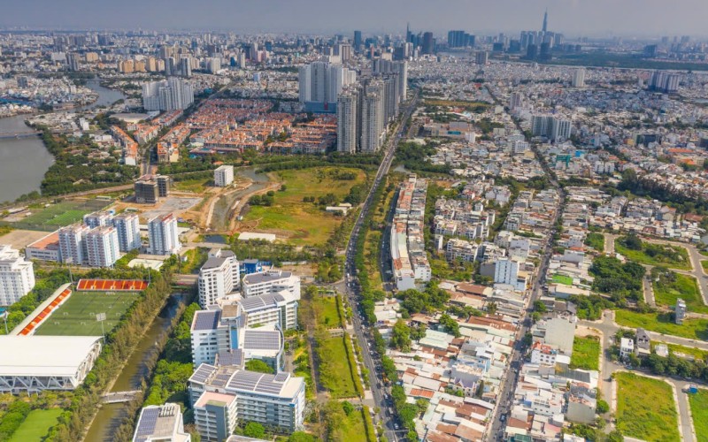 Thế chấp sổ đỏ tăng vọt, Vietcombank 'ôm' núi bất động sản gần 2 triệu tỉ đồng