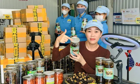 Ba khía Cà Mau 'bò' lên sàn giao dịch