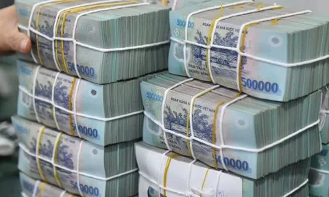 Từ 1-11, chuyển khoản trên 500 triệu đồng phải báo cáo Ngân hàng Nhà nước: Ai là người thực hiện?