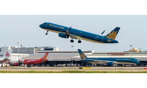Hàng không Việt Nam phục hồi mạnh mẽ với tăng trưởng 2 con số 2025