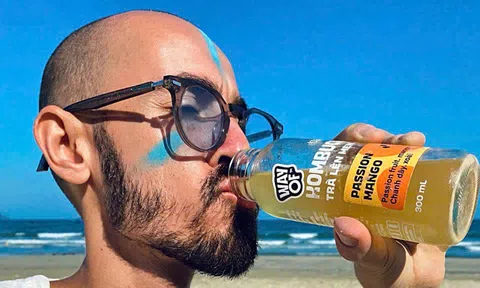 Chàng trai Nga làm kombucha từ nguyên liệu Việt