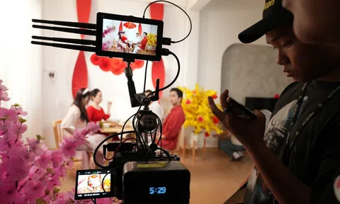 Dệt niềm vui, ký ức vào quảng cáo Tết