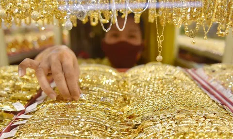 Giá vàng thế giới hướng đến ngưỡng 5.100 USD/ounce