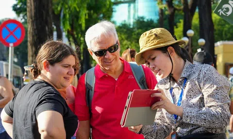 Khách đến đông nhưng đi vội: TP.HCM mở 'không gian du lịch số', tăng sức hút khám phá