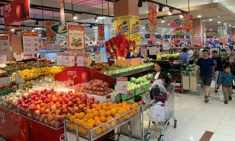 Thị trường mùng 4 Tết, giá cả ổn định, hàng hóa, thực phẩm phong phú