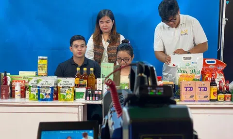 Siết thuế bán hàng livestream, thương mại điện tử: Nhiều cá nhân đã chủ động nộp thuế