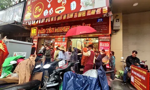Vàng, bạc "cháy" hàng