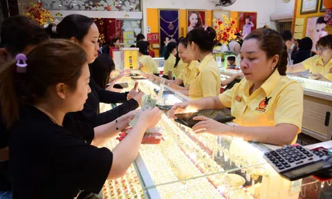 Giá vàng trong nước cao hơn thế giới đến 20 triệu đồng/lượng