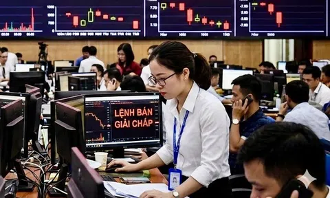 Lãnh đạo nhiều doanh nghiệp bị bán giải chấp cổ phiếu