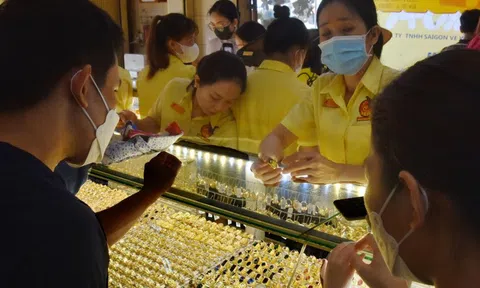 Giá vàng hôm nay, 10-3: Đảo chiều sụt giảm mạnh