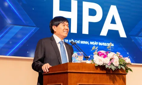 Con trai "vua" thép Trần Đình Long đăng ký mua vào 50 triệu cổ phiếu HPG