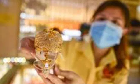 Giá vàng đã giảm mạnh so với đỉnh, giới chuyên gia nhận định gì?