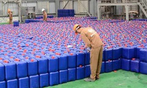 Cổ phiếu Hóa chất Đức Giang (DGC) giảm kịch sàn sau khi lãnh đạo bị bắt