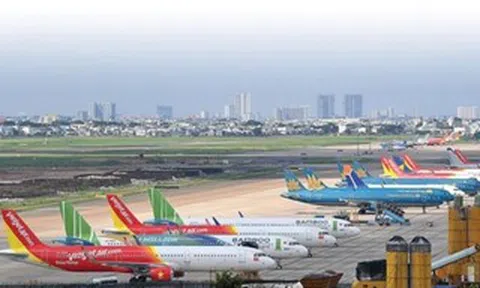 Giá nhiên liệu Jet A-1 tăng mạnh, hãng hàng không nói về việc tăng giá vé máy bay