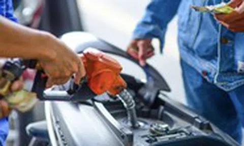 ADB hỗ trợ các nước đang phát triển nhập khẩu dầu trong lúc chiến sự Trung Đông