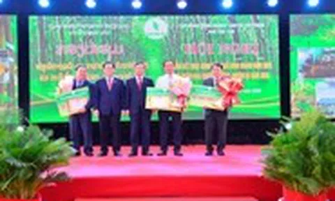 Các công ty của VRG tại Lào góp phần phát triển địa phương