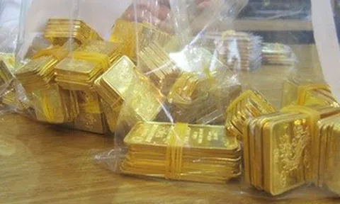 Giá vàng tăng mạnh, nhiều người tiếc nuối vì mất cơ hội mua giá thấp