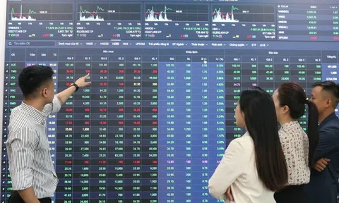 VN-Index giằng co vùng kháng cự, khuyến nghị giảm rủi ro và giữ tỉ trọng tiền mặt