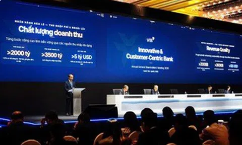 Chứng khoán bùng nổ, ngân hàng đầu tiên chốt chia cổ tức bằng tiền mặt năm 2026