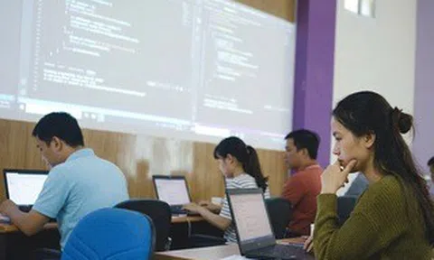 VN-Index tiếp tục tăng điểm