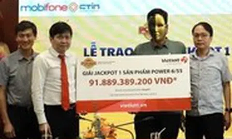 Trúng Vietlott hơn 91 tỉ đồng, nam doanh nhân báo ngay cho vợ