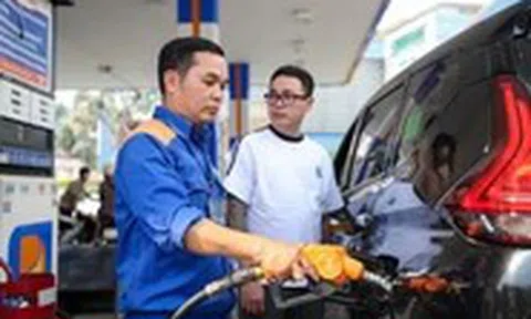 Chính phủ kéo dài việc giảm thuế nhập khẩu xăng dầu về 0% đến hết 30-6