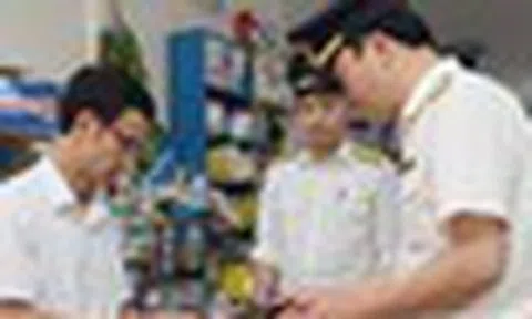 Tách hộ kinh doanh để né thuế mốc 1 tỷ: Cơ quan thuế 'truy vết' dòng tiền, dữ liệu ra sao?