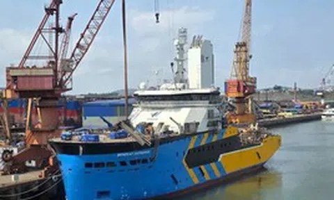 2.400 công nhân ở Quảng Ninh dồn lực đóng 19 con tàu hơn 5.500 tỷ đồng: Có sân bay trực thăng, du thuyền 120m