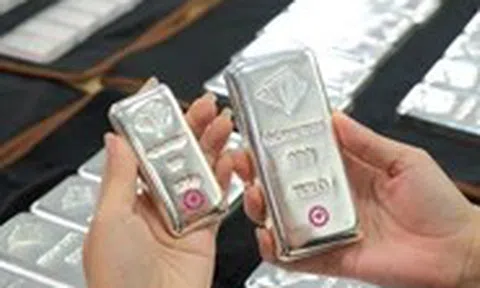 Nửa đêm giá bạc thế giới tăng, trong 5 ngày đã tăng 11%