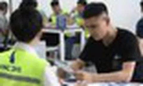 Chưa từng có: Vingroup tuyển 20.000 lao động cho dự án KĐT lớn nhất VN, người Hà Nội phấn khởi nộp hồ sơ