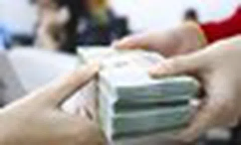 Cụ ông mở sổ nhiều sổ tiết kiệm hơn 300 triệu, đến hạn không tất toán, tự động tái tục rồi kiện ngân hàng