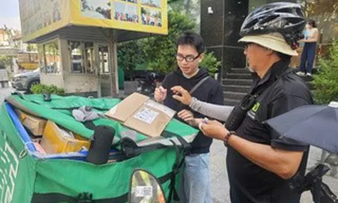 Sàn thương mại điện tử liên tục tăng phí