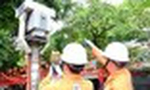 Nhiều nơi ở Hà Nội mất điện giữa nắng nóng đỉnh điểm, EVN nói gì?
