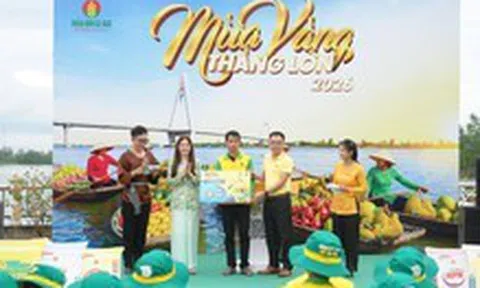 'Ghe vàng' cập bến Ninh Kiều, lan tỏa sắc vui 'Mùa Vàng Thắng Lớn 2026'