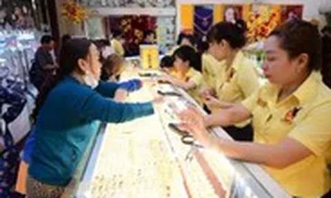 Đọc nhanh 12-6: Chứng khoán Mỹ vọt lên, giá vàng thế giới đảo chiều sau chuỗi giảm