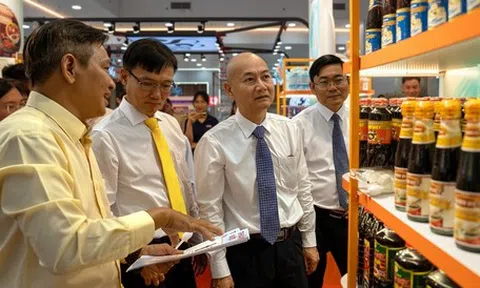 Liên kết củng cố đầu ra cho hàng Việt