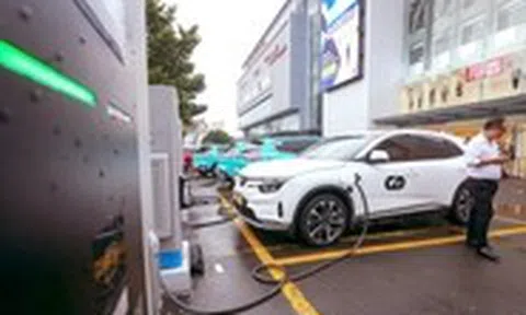 Bộ Công Thương hỏa tốc yêu cầu rà soát rõ nguồn và lưới điện, nhu cầu điện cho các trạm sạc xe điện