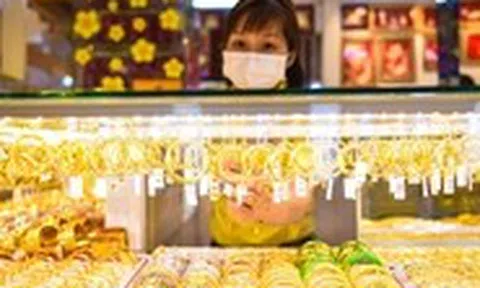 Giá vàng hồi phục sau khi giảm sâu