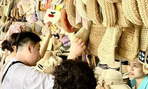 Đà Nẵng sẽ dành 75 tỉ đồng mỗi năm khuyến khích làm sản phẩm lưu niệm cho du lịch