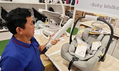 Thị trường TP.HCM ngày 30-6: Ghế trẻ em trên ô tô 'loạn giá' trước giờ quy định có hiệu lực