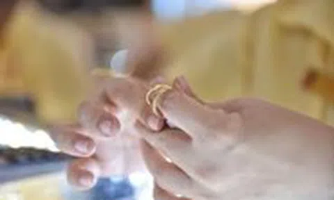 Giá vàng thế giới hồi phục, vàng trong nước cao hơn 18,45 triệu đồng/lượng
