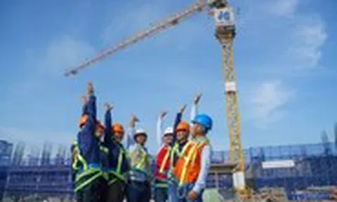 Thị giá 5.037 đồng, một công ty muốn phát hành cổ phiếu giá 10.000 đồng hoán đổi khoản nợ 514 tỉ