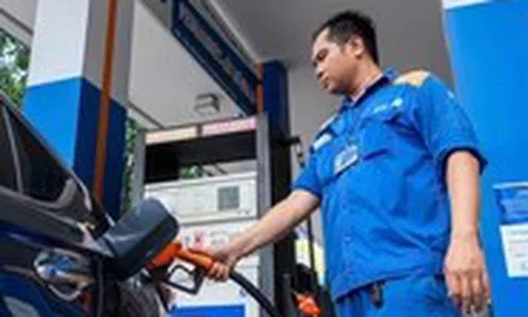 Chứng khoán 2-7: Sau 1 tháng chuyển đổi xăng E10, nhóm doanh nghiệp nào dự báo được hưởng lợi?