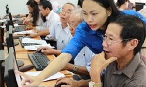 Đề xuất hướng dẫn người từ 40 tuổi chuẩn bị cho tuổi già, thích ứng với già hóa dân số