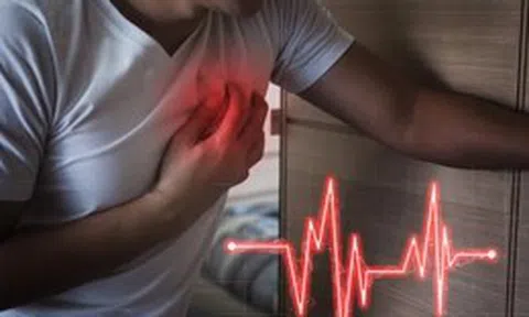 Tim đập nhanh như trống dồn ban đêm, có cần lo lắng?