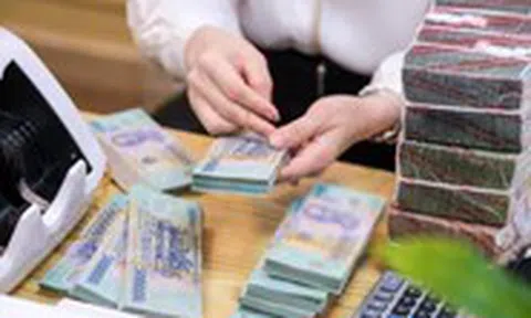 Ngân hàng ưu ái người gửi online, lãi suất cao hơn gửi tại quầy