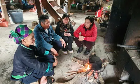 Giữ trẻ em gái ở lại trường: Câu chuyện phía sau một dự án áo thun