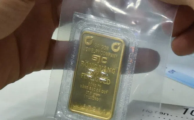 Thị trường vàng có diễn biến lạ sau quyết định xóa độc quyền vàng miếng SJC