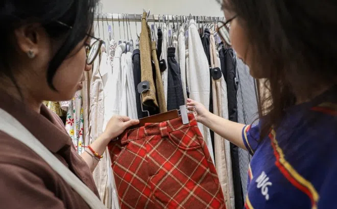 Bỏ việc công ty, dốc gần 1 tỉ khởi nghiệp thời trang: Giấc mơ thành… ác mộng