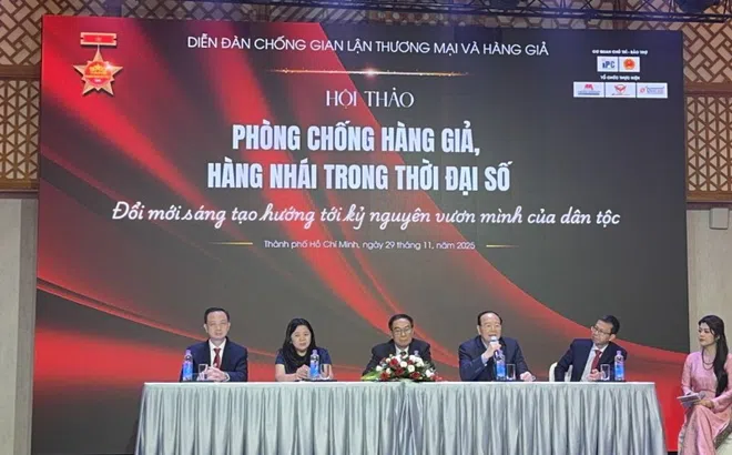 Quản lý thị trường sẽ rà soát từng gian hàng trên chợ mạng để "tìm" hàng giả